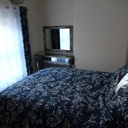 Charming Mid Terrace Cottage Конві Екстер'єр фото